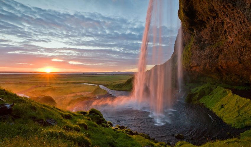 3 ISL_Seljalandsfoss_62_63_OK_ISL_8078